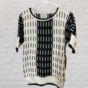 Vintage College Point Black & White Knit Top | Made in USA | Modern Large 🤍🖤